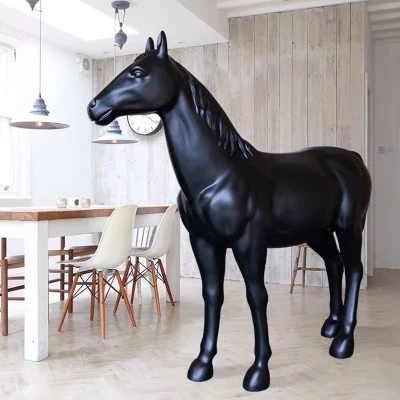 Украшение двора Наружное украшение Статуя животного в натуральную величину Смола Стекловолокно Черная лошадь